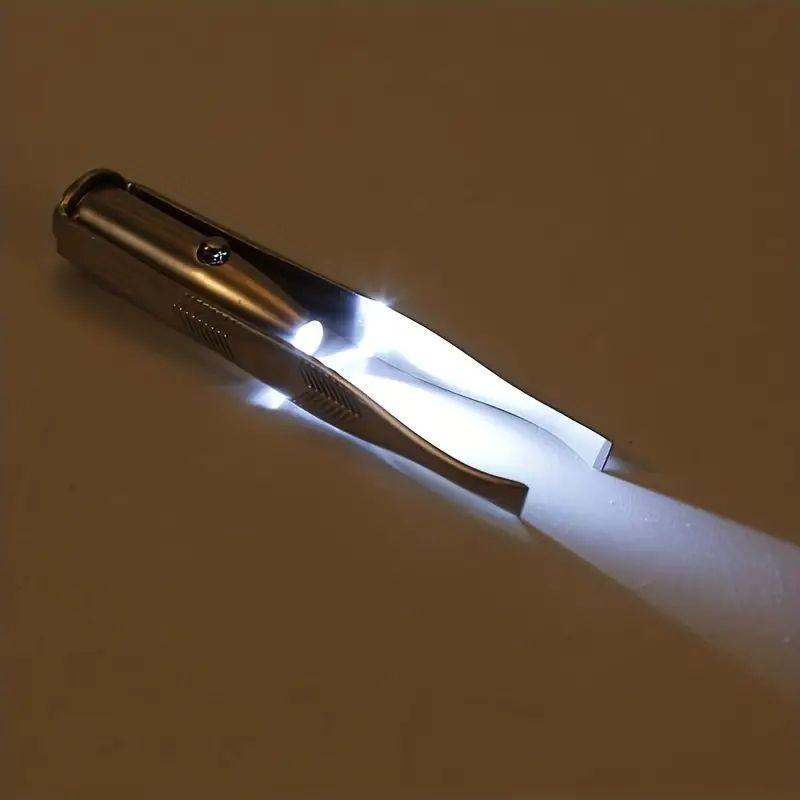 Eyebrow Tweezer with LED