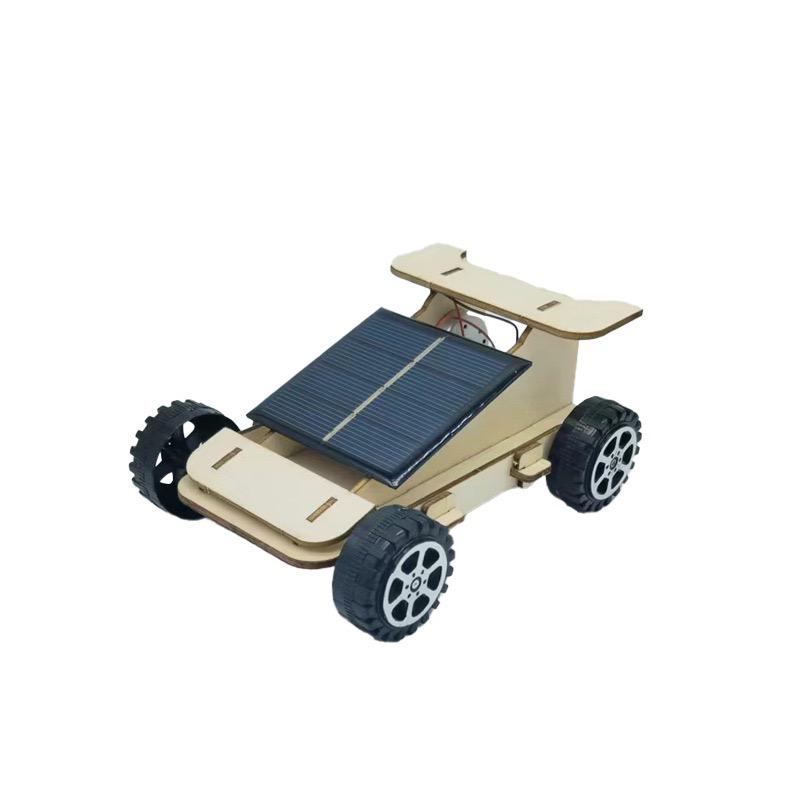 STEM Toys Wooden Building Kit: Solar Car